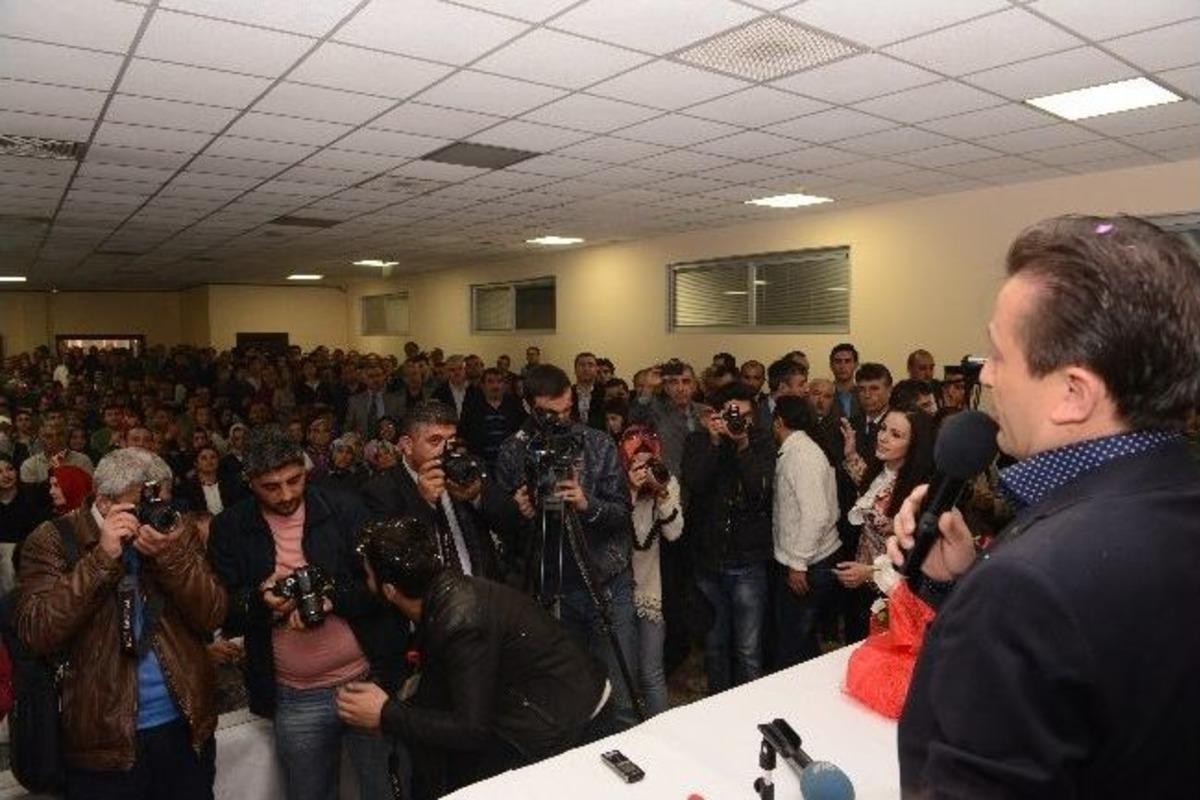 Tuzla Belediye Başkanı Yazıcı&rsquo;ya Davulu Zurnalı Karşılama