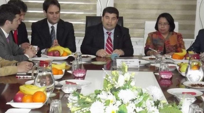 B&uuml;y&uuml;kel&ccedil;ilerden M&uuml;siad&rsquo;a Ziyaret