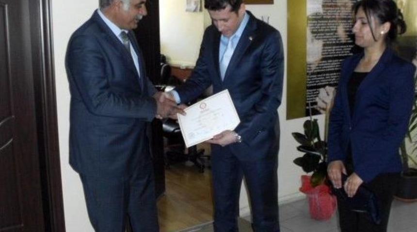 Bdp'li Belediye Başkanları Mazbatalarını Aldı