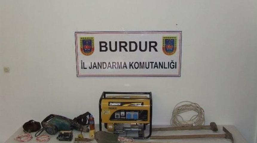 Sit Alanında Ka&ccedil;ak Kazı Yapan Altı Kişi Yakalandı