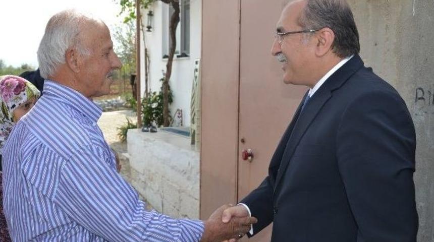 Vali Savaş, Şehit Polis Memuru Hasan Akoral&rsquo;ın Ailesini Ziyaret Etti