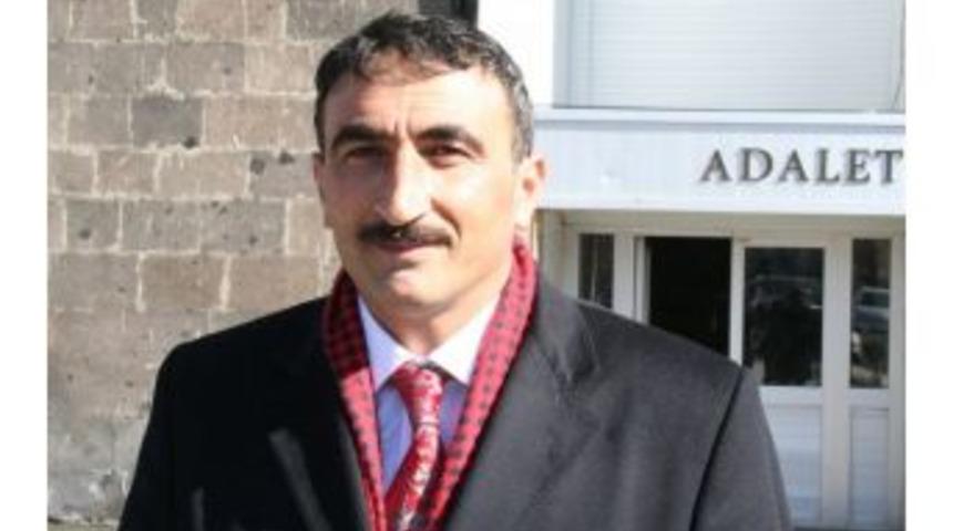 Kura İle Belediye Başkanı Olan Murat Uray Mazbatasını Aldı