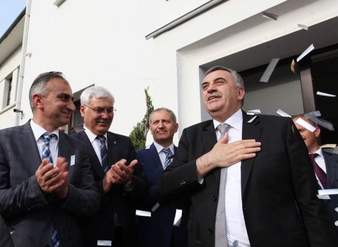 Başkan To&ccedil;oğlu Mazbatasını Aldı