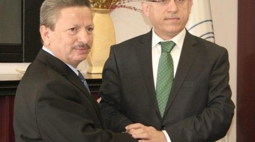 Yozgat Belediye Başkanı Kazım Arslan, G&ouml;revi Devir Aldı