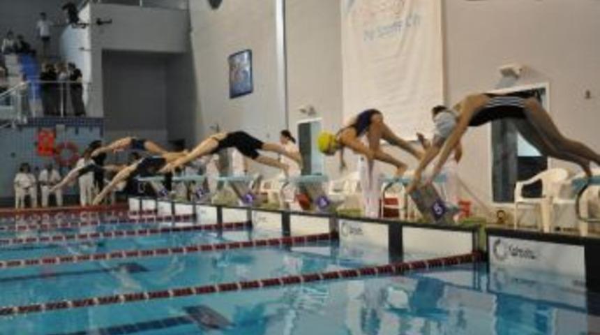 T&uuml;rkiye Okul Sporları Y&uuml;zme T&uuml;rkiye Grup M&uuml;sabakaları