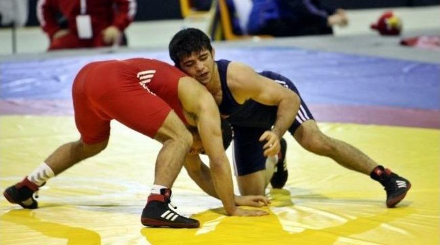 Yakup G&ouml;r, Avrupa G&uuml;reş Şampiyonası'nda Bronz Madalya Kazandı