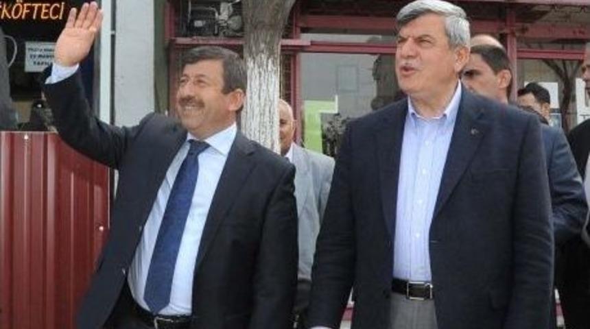 Darıca Belediye Başkanı Ş&uuml;kr&uuml; Karabacak: