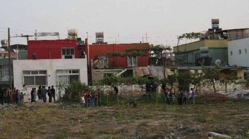 Tartıştığı Dini Nikahlı Eşini &Ouml;ld&uuml;rd&uuml;