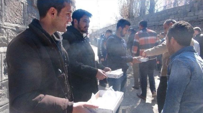 Ardahan'da T&uuml;rkeş &Ouml;l&uuml;m&uuml;n&uuml;n 17. Yıl D&ouml;n&uuml;m&uuml;nde Anıldı