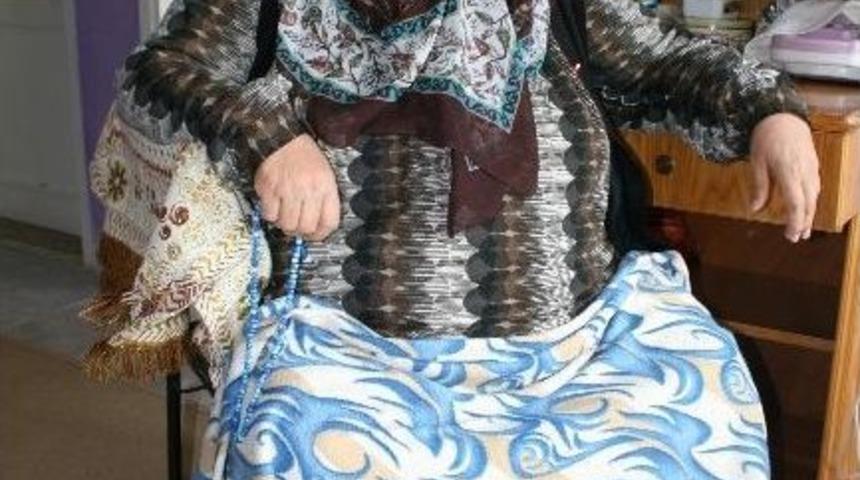 (&ouml;zel Haber) Kentsel D&ouml;n&uuml;ş&uuml;m Mağduru Yaşlı Teyze Yetkililerden Yardım Bekliyor
