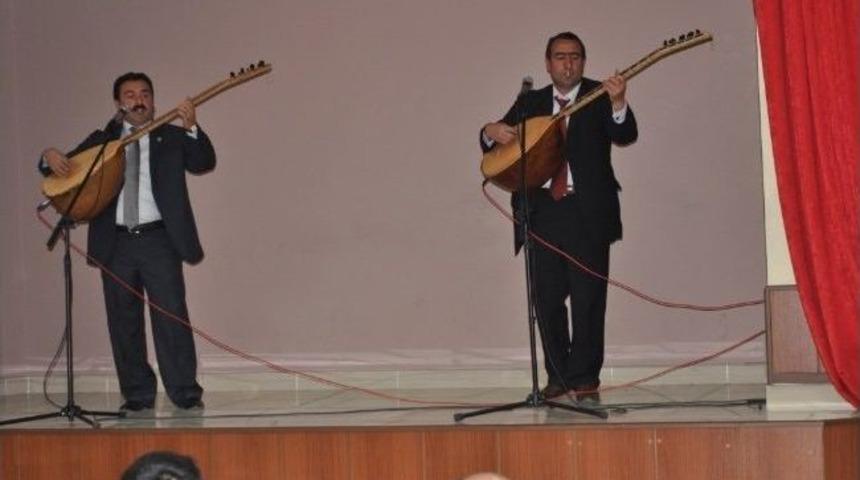Arpa&ccedil;ay&rsquo;da Aşık Şenlik İle Aşık Murat &Ccedil;obanoğlu Anıldı