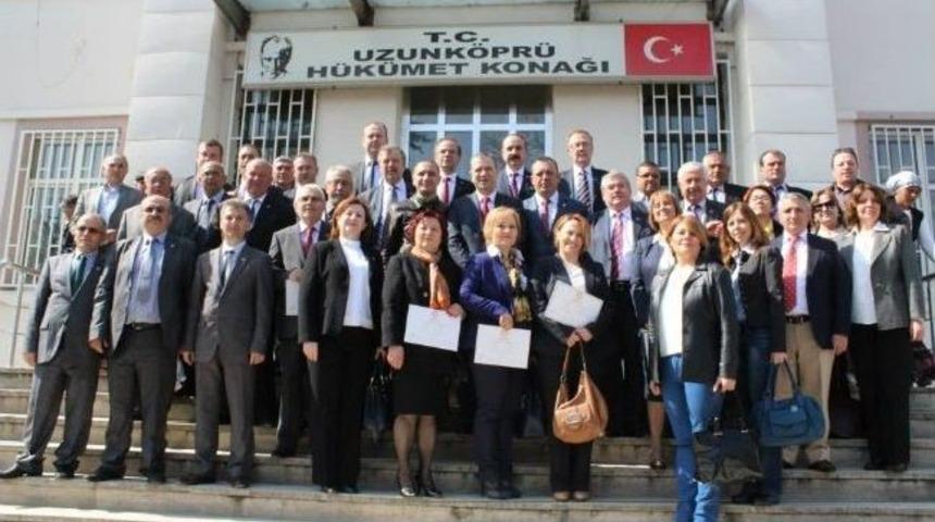 Uzunk&ouml;pr&uuml; Belediye Başkanı Mazbatasını Aldı