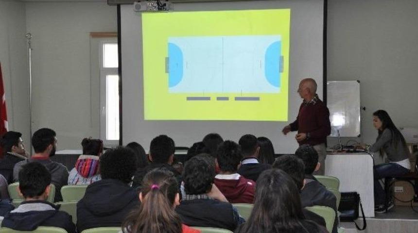 Nevşehir&rsquo;de Hentbol Aday Hakem Kursu Başladı