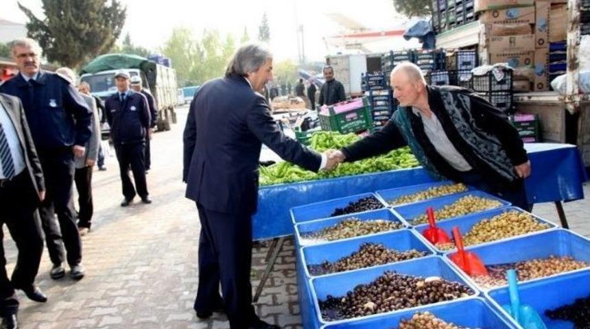 Başkan Şahin'den Pazarcı Esnafına Ziyaret