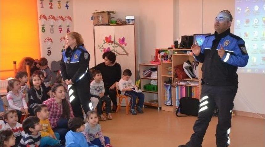 Toplum Destekli Polisler Miniklerle Buluştu