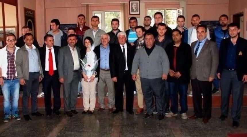 Ak Parti Gen&ccedil;lik Kollarından Ziyaret