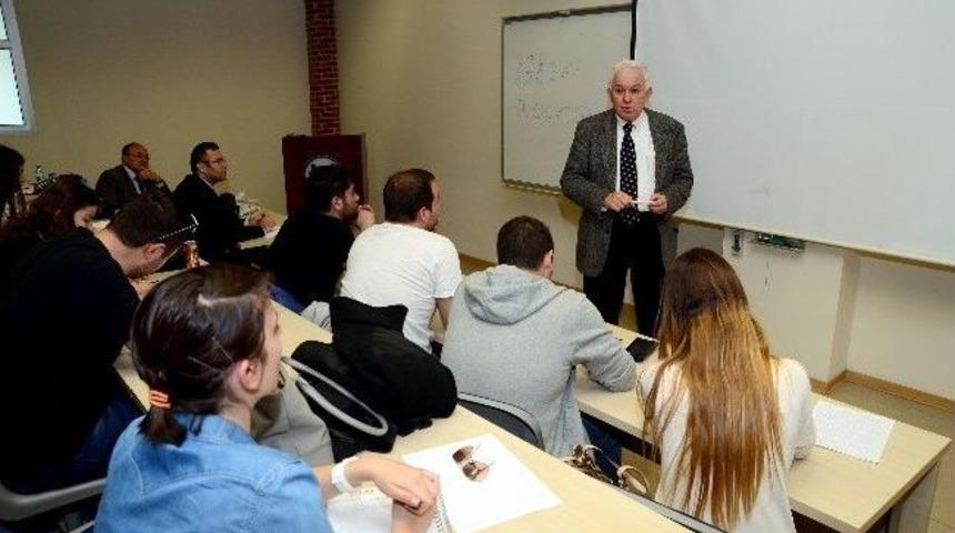 Geza Dologh&rsquo;tan Gen&ccedil;lere Başarı Re&ccedil;etesi