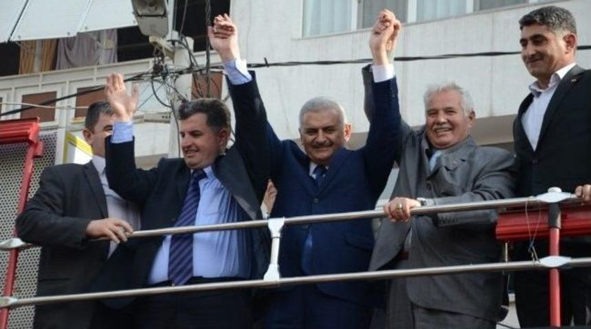 Ak Parti İzmir Milletvekili Binali Yıldırım