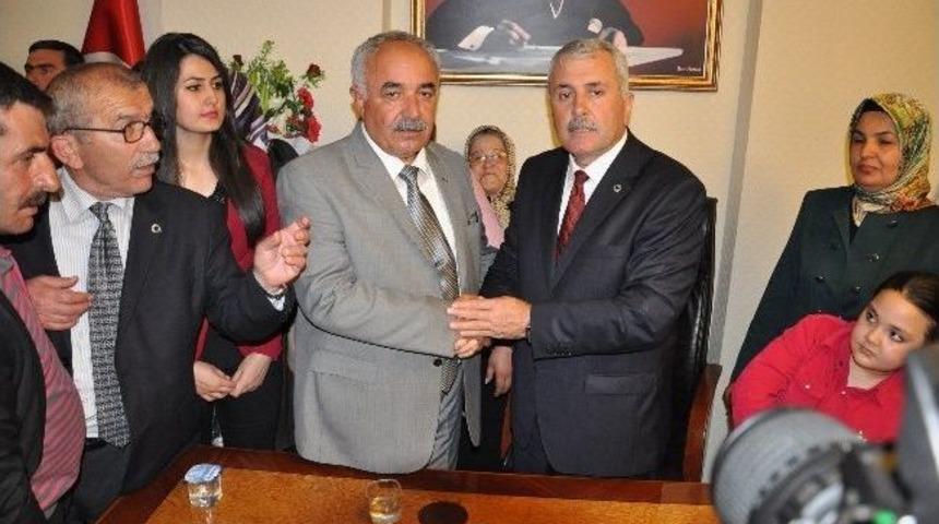 D&ouml;rtyol Belediyesi'nde G&ouml;rev Teslimi Yapıldı