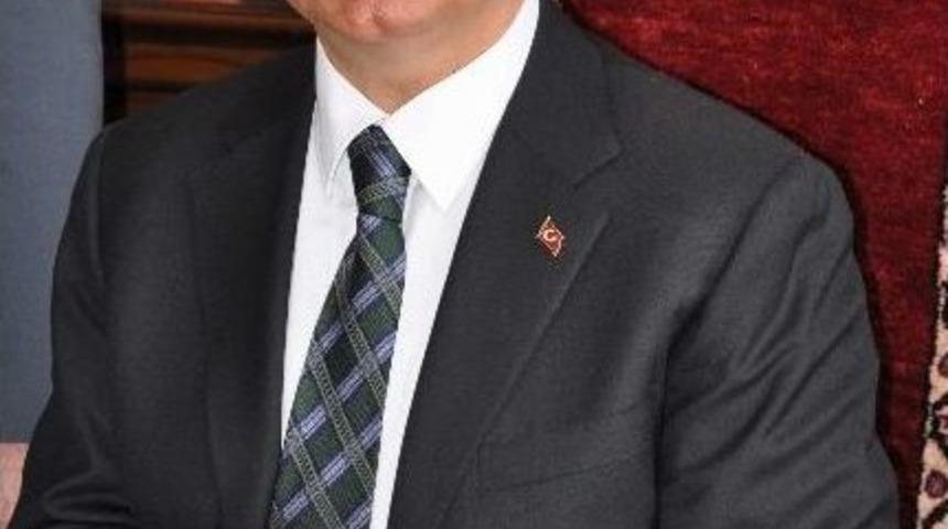 Milli Savunma Bakanı İsmet Yılmaz: