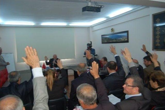 Lapseki Belediyesi İlk Meclis Toplantısını Gerçekleştirdi