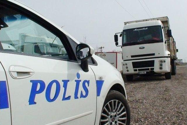 (&ouml;zel Haber) Kamyondan 11 Kilo Toz Esrar &Ccedil;ıktı 2