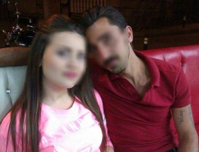 Kız Arkadaşı İle Cezaevinde Evlendi 2