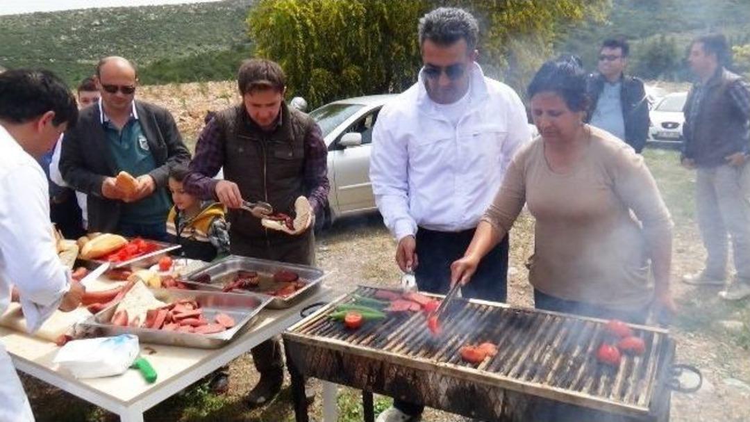 Emniyet M&uuml;d&uuml;r&uuml; Pişirdi Personeli Yedi