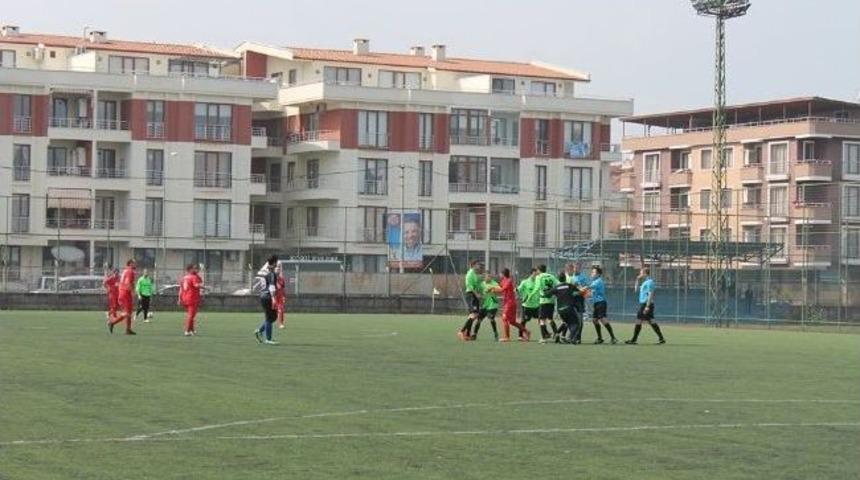 Yalova&rsquo;daki Amat&ouml;r Ma&ccedil;ta Olaylar &Ccedil;ıktı