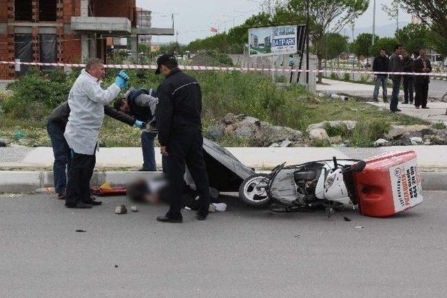 Sipariş Edilen Pizzayı Yetiştirmek İsterken Öldü