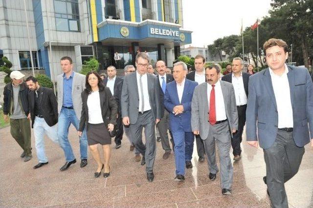 Aziz Kocaoğlu&rsquo;ndan&rsquo;dan Piriştina&rsquo;ya Hayırlı Olsun Ziyareti 2