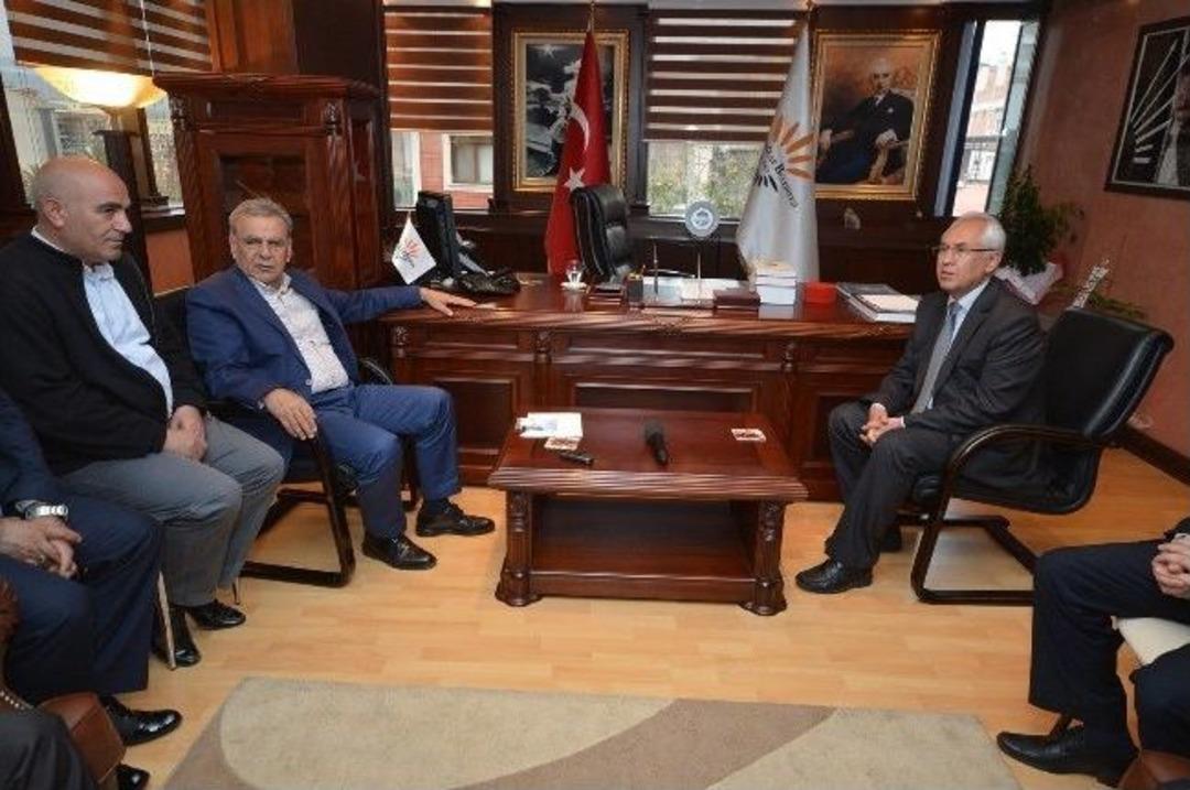 İzmir B&uuml;y&uuml;kşehir Belediye Başkanı Aziz Kocaoğlu: