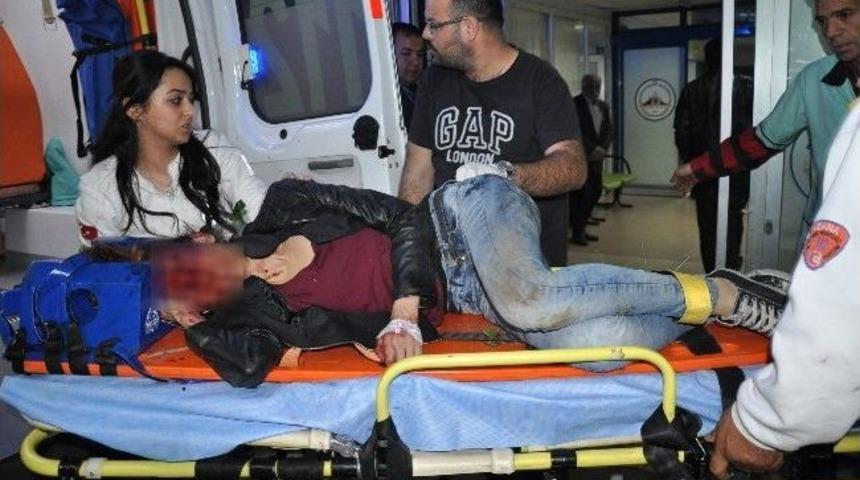 Motosiklet Şarampole U&ccedil;tu: 2 Ağır Yaralı