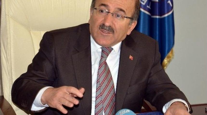G&uuml;mr&uuml;k&ccedil;&uuml;oğlu: "trabzon Bir D&uuml;nya Kenti Olacak"