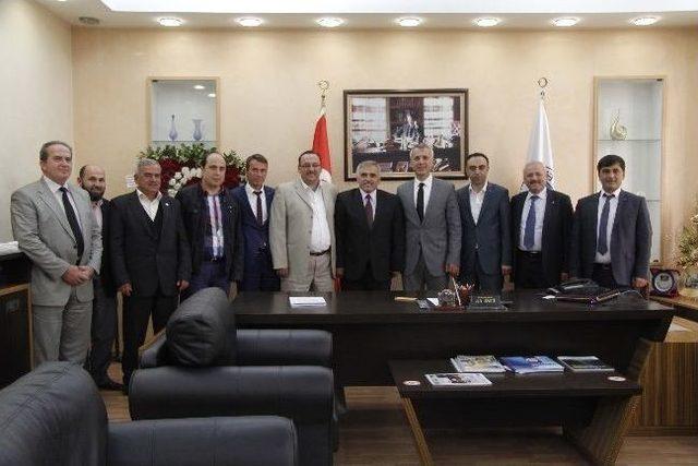 Mhp li Başkandan Siyasi Nezaket 1