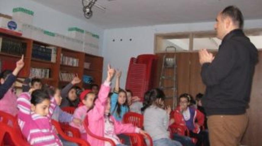 İzmit&rsquo;te Deprem Eğitimleri Devam Ediyor