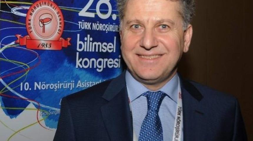 Prof.dr. T&uuml;re: "n&ouml;roşir&uuml;rji Cerrahisi Zor Meslek"