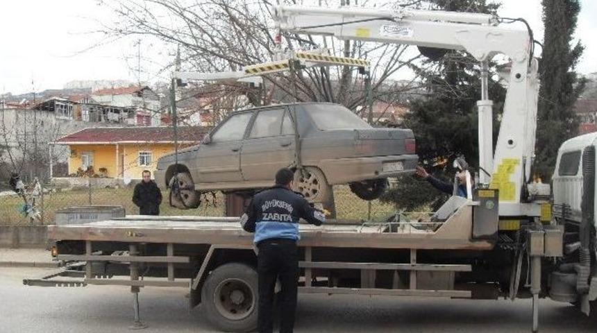 İzmit Hurda Ara&ccedil;lardan Temizleniyor
