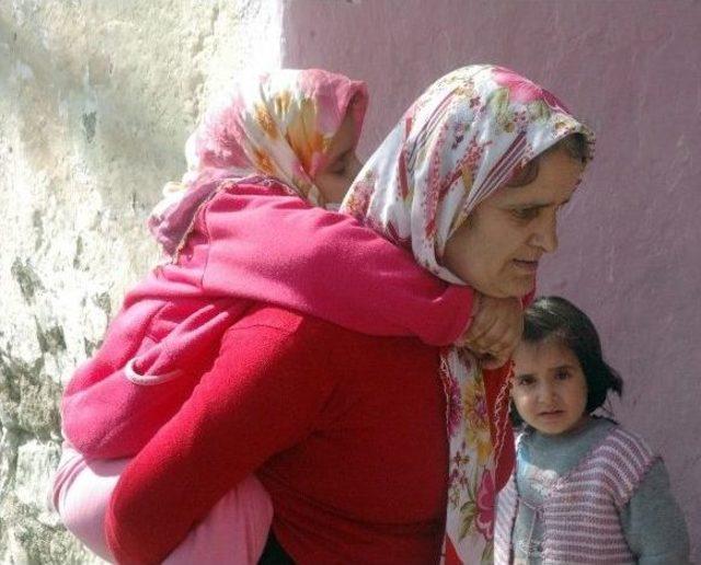 (özel Haber) Böbrek Hastası Kardeşlerin Dramı 1