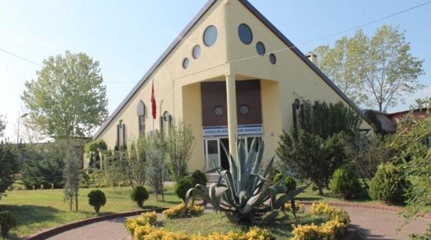 Büyükşehir Üniversite Gençliği El Ele