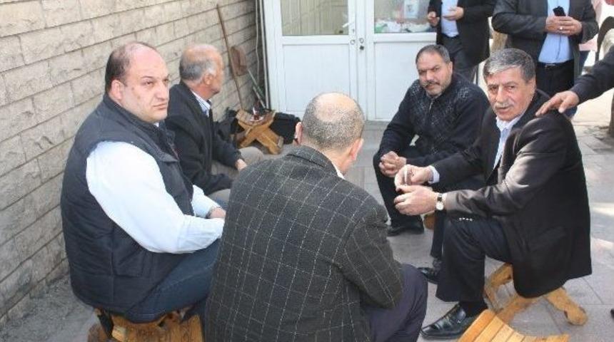 Elazığ&rsquo;da Otob&uuml;s Durak Değişimi Gerginliği