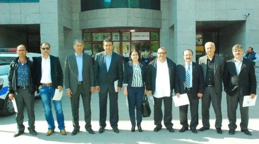 Ak Partili Meclis &Uuml;yeleri Mazbatalarını Aldı