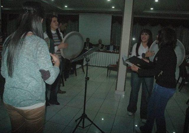 Avukatlar Günü Halaylarla Kutlandı 1