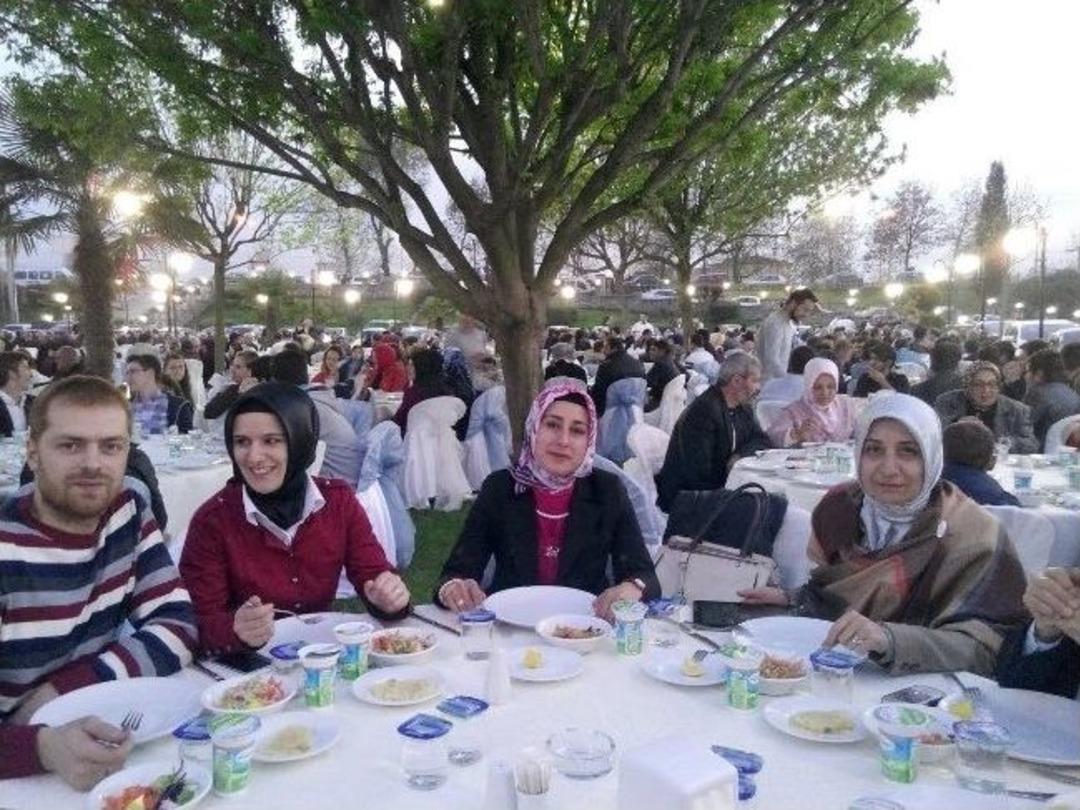 Ak Parti'den Değerlendirme Toplantısı