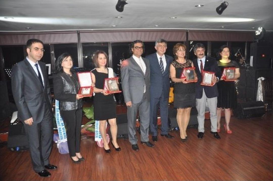 Avukatlar Kokteylde Buluştu