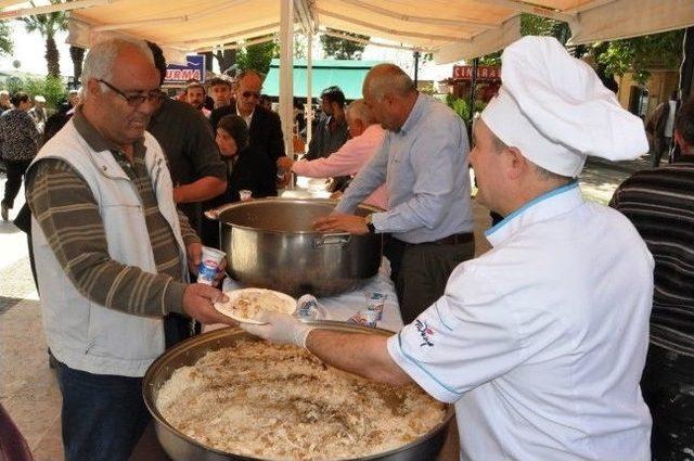 Edremit’te Seçim Kazanan Muhtarlar Hayır Düzenledi