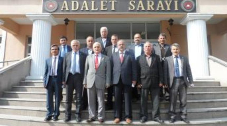 G&uuml;meli Belediye Başkanı mazbatasını aldı
