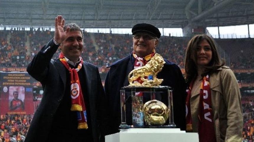 'galatasaray Efsanelerini Anıyor'da Gheorghe Hagi &Ouml;d&uuml;l&uuml;n&uuml; Alacak