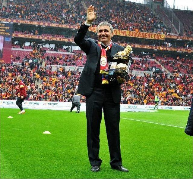  galatasaray Efsanelerini Anıyor da Gheorghe Hagi &Ouml;d&uuml;l&uuml;n&uuml; Alacak 1