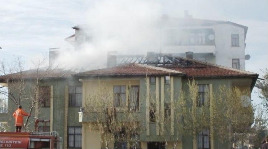 Aksaray&rsquo;da Yangın Korkuttu